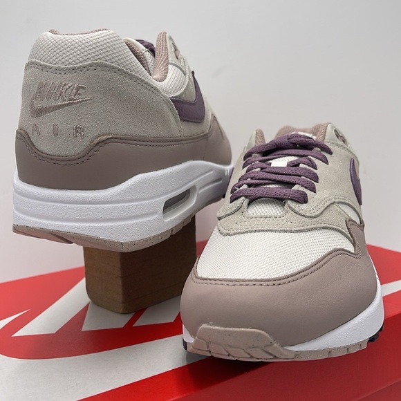 Nike Men’s Nike Air Max 1 SC
Light Bone/Phantom/ Diffused Taupe/Violet Dust - Picture 9 of 14
